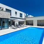 וילה Bella By Interhome