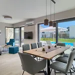 וילה Bella By Interhome